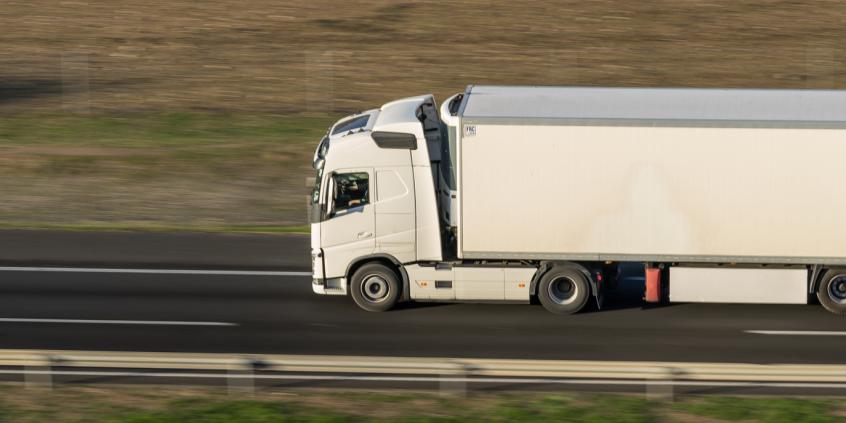 Zakazy ruchu w święta. Co wolno ciężarówkom w Wielkanoc i jakie kary obowiązują?