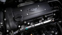 Kia Soul - pokrywa silnika otwarta