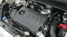 Kia Soul - pokrywa silnika otwarta