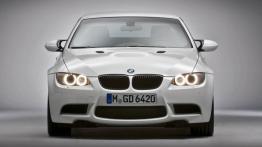 BMW M3 pick-up - przód - reflektory włączone