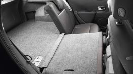 Renault Clio Grand Tour - tylna kanapa złożona, widok z boku