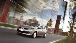 Renault Clio Grand Tour - widok z przodu