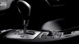 Renault Laguna III Grand Tour - manetka zmiany biegów pod kierownicą