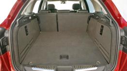 Renault Laguna III Grand Tour - tylna kanapa złożona, widok z bagażnika