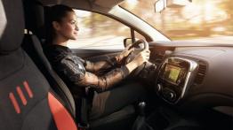 Renault Captur - widok ogólny wnętrza z przodu