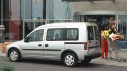 Opel Combo C Tour - widok z tyłu