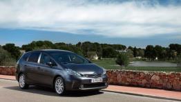 Toyota Prius Plus - widok z przodu