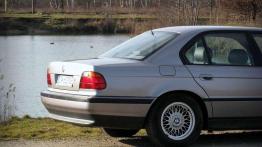 BMW Serii 7 - przystępny luksus