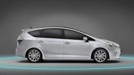Toyota Prius Plus - prawy bok