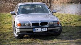 BMW Serii 7 - przystępny luksus