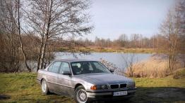 BMW Serii 7 - przystępny luksus