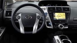 Toyota Prius Plus - kokpit