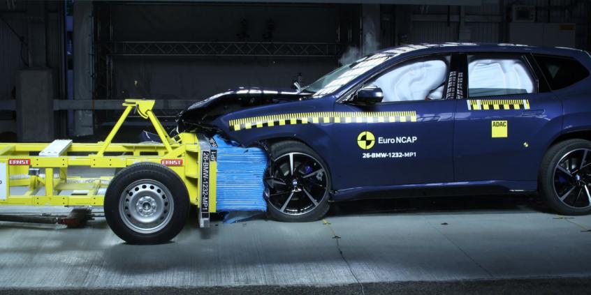 BMW iX3 jako pierwszy przeszło nowe testy Euro NCAP. Wynik pokazuje, co zmieni się w autach
