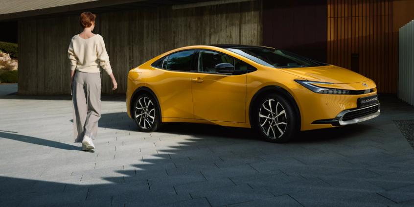 To auto właściciele trzymają najdłużej. Toyota Prius zdeklasowała SUV-y