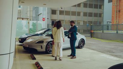 Wyprzedaż aut firmowych (poleasingowych i poflotowych) – jak kupić dobry samochód z historią, unikając pułapek. Poradnik, na co zwrócić uwagę