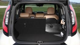 Kia Soul II (2014) CDRi 16V - tylna kanapa złożona, widok z bagażnika