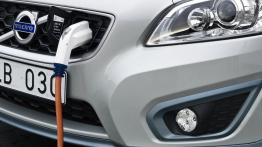 Volvo C30 BEV - wlew paliwa