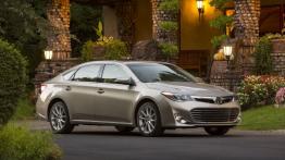 Toyota Avalon IV - widok z przodu