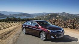 Toyota Avalon IV - prawy bok