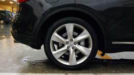 Infiniti FX50S - Muscle SUV