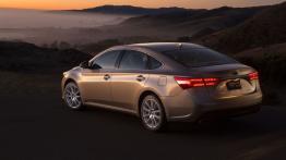 Toyota Avalon IV - widok z tyłu