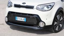 Kia Soul II (2014) CDRi 16V - przód - reflektory wyłączone