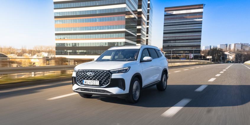 Porównanie: JAC JS8 Pro 1.5 T-GDI DCT vs Chery Tiggo 8 1.6 T-GDI DCT Prestige. Sprawdzam 7-osobowe chińskie SUV-y