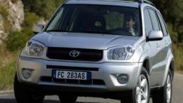Toyota RAV4 - widok z przodu