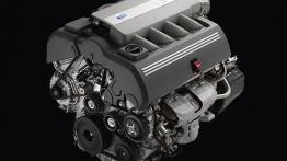 Volvo XC 90 V8 - silnik solo