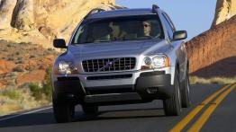 Volvo XC 90 V8 - widok z przodu