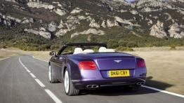 Bentley Continental GTC V8 - widok z tyłu