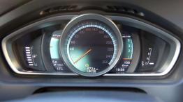 Volvo V40 Ocean Race z wizytą w... Muzeum Volvo