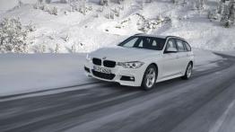 BMW 320d Touring xDrive - lewy bok