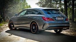 Mercedes CLA 200 Shooting Brake – gra pozorów