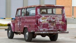 Odrestaurowany Land Cruiser FJ45LV – unikat dla kalifornijskich surferów