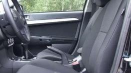 Mitsubishi Lancer Sportback - Rekin bez zębów?