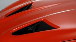 Aston Martin V12 Zagato - Moc dwóch garbów