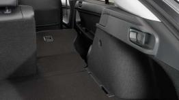 Mitsubishi Lancer Sportback - Rekin bez zębów?