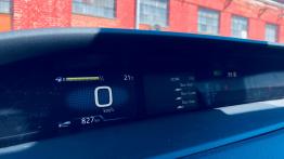 Toyota Prius Plug-in Hybrid kontra Hyundai IONIQ Plug-in – starcie „zielonych” tytanów