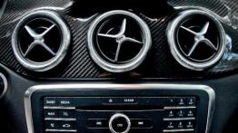 Mercedes CLA 200 Shooting Brake – gra pozorów