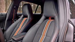 Mercedes CLA 200 Shooting Brake – gra pozorów