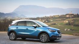 Opel Crossland X - prawy bok