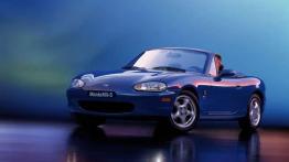 Najsłynniejszy roadster w historii motoryzacji - Mazda MX5