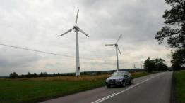 Elektryzująco szybka hybryda - BMW X6