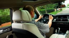 Elektryzująco szybka hybryda - BMW X6