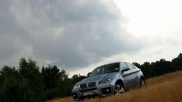Elektryzująco szybka hybryda - BMW X6