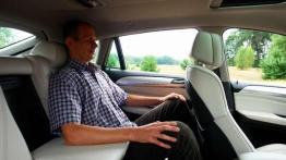 Elektryzująco szybka hybryda - BMW X6