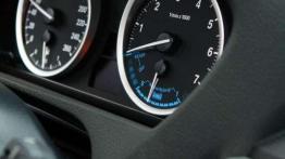 Elektryzująco szybka hybryda - BMW X6