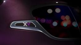 Peugeot 208 XY - emblemat boczny