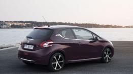 Peugeot 208 XY - widok z tyłu